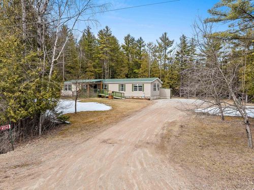 W5948 Evergreen Lane, Menominee, MI, 49858 | Card Image