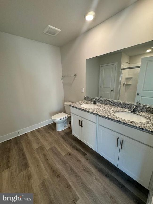 104 Grasmere St, House other with 4 bedrooms, 3 bathrooms and null parking in STEPHENS CITY VA | Image 8