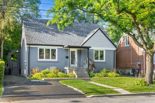 218 Bogert Ave, North York, ON, M2N1L3 | Card Image