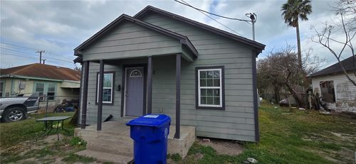 810 11th Street, Corpus Christi, TX, 78404 | Card Image