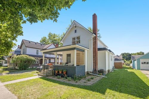 134 Orchard St, Chelsea, MI, 48118-1052 | Card Image
