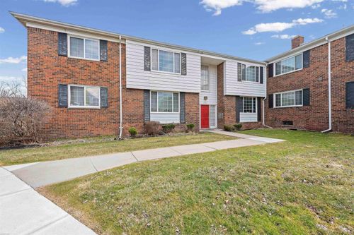25344 Shiawassee Cir, Southfield, MI, 48033-3840 | Card Image