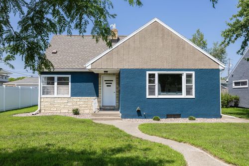 2119 Redfield St, La Crosse, WI, 54601-5959 | Card Image