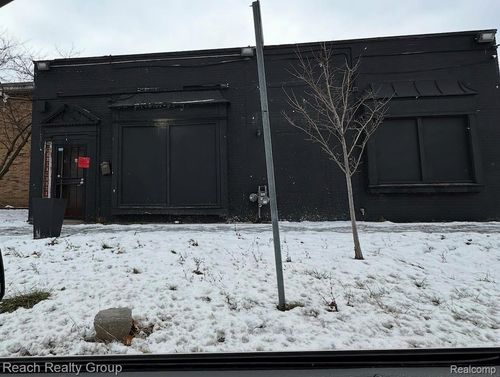 9161 Whittier St, Detroit, MI, 48224-1875 | Card Image