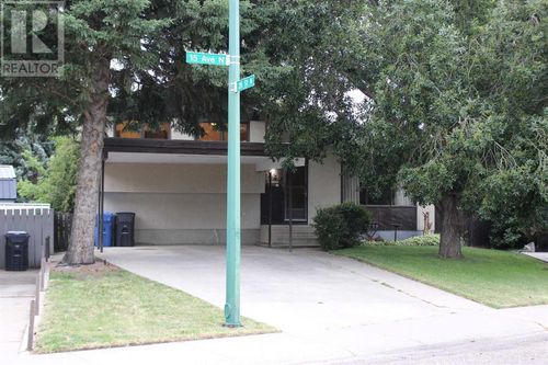 2529 15 Ave N, Lethbridge, AB, T1H4E1 | Card Image