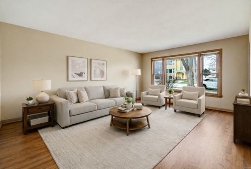 3005 Downing Ave, Westchester, IL, 60154-5122 | Card Image