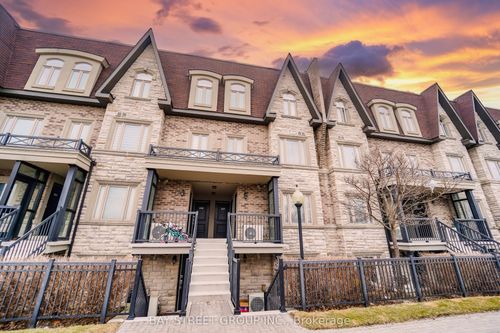 227-320 John St, Thornhill, ON, L3T0B1 | Card Image