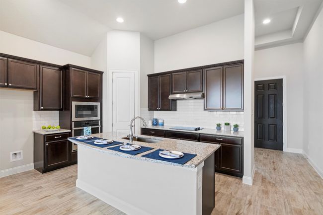 (pic from 2024 prior to current tenant moving in). | Image 9