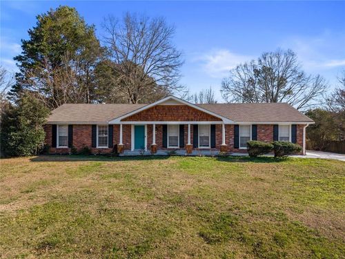 599 Honey Creek Rd Se, Conyers, GA, 30094-3511 | Card Image