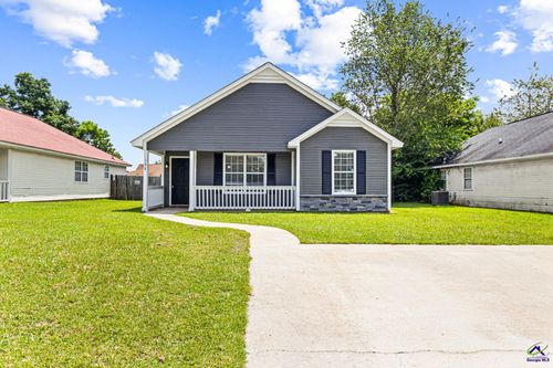 138 Kensington Cir, Warner Robins, GA, 31093-1330 | Card Image