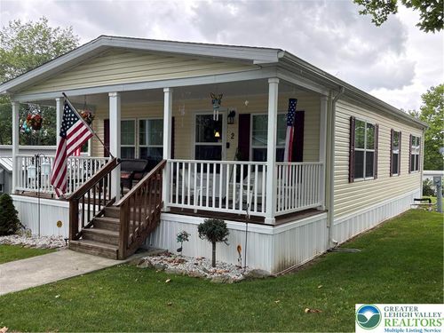 2 Woodview Ct, BATH, PA, 18014-2108 | Card Image