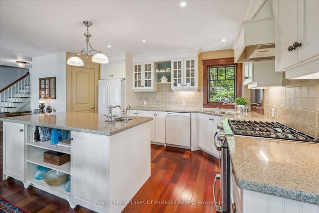 1176 Mccomb Point Dr, House other with 3 bedrooms, 3 bathrooms and 6 parking in Dorset ON | Image 18