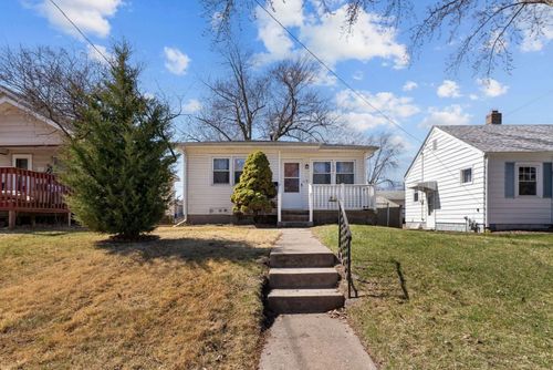 1921 33rd St, Moline, IL, 61265-4339 | Card Image