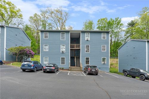 12-149 Woodpecker Ln, Boone, NC, 28607-4452 | Card Image