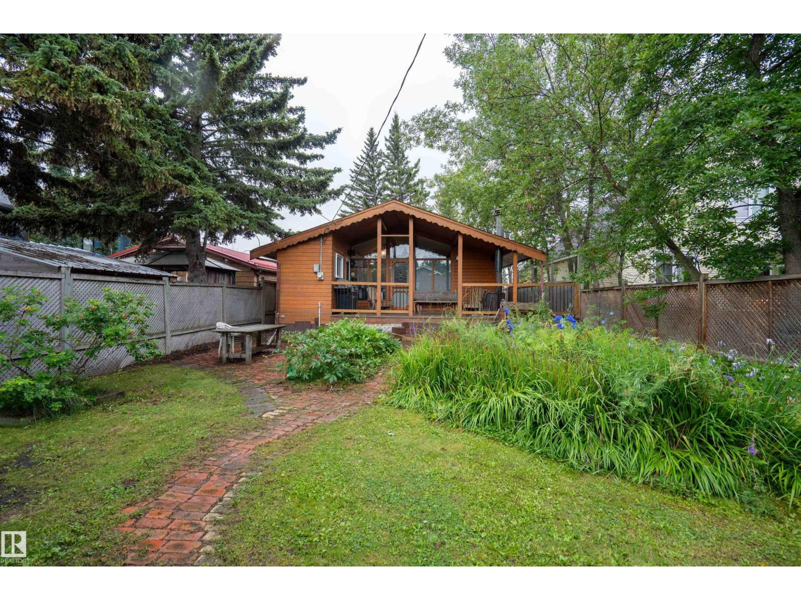 Residential in Sylvan Lake