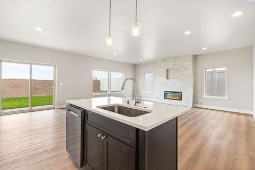 7454 Grapevine Ct, West Richland, WA, 99353-5585 | Card Image