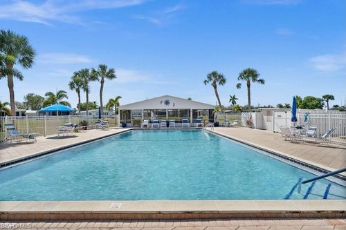 70 Sunrise Ave, NORTH FORT MYERS, FL, 33903-5619 | Card Image