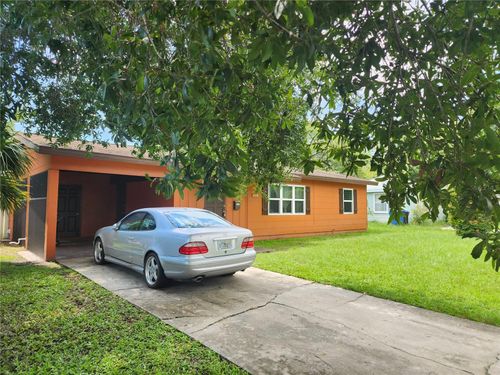 1118 60th Ave N, St Petersburg, FL, 33703-1132 | Card Image