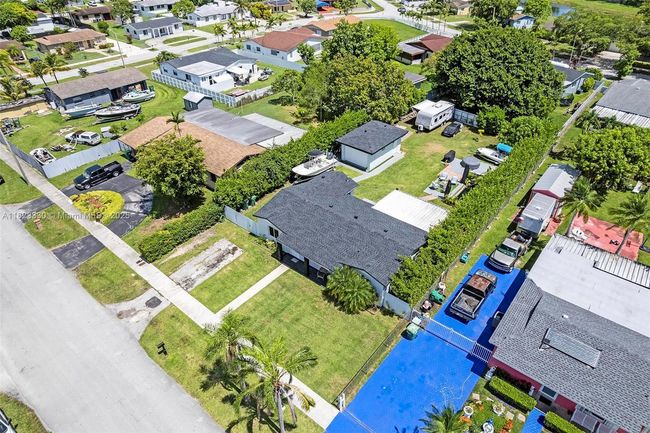10371 Sw 146 Th St, House other with 5 bedrooms, 3 bathrooms and null parking in Miami FL | Image 37