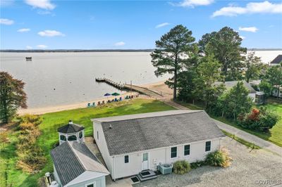 243 Rappahannock Drive, House other with 3 bedrooms, 2 bathrooms and null parking in DUNNSVILLE VA | Image 3