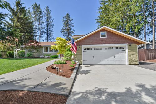 1421 W Pinehill Rd, Spokane, WA, 99218-2945 | Card Image