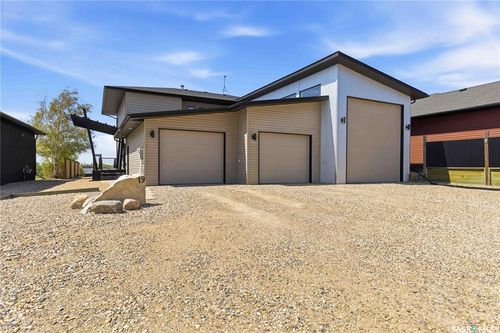 19 Pape Dr, Humboldt, SK, S0K2A0 | Card Image