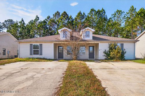 15127 Deer Creek Dr, D'Iberville, MS, 39540-8631 | Card Image