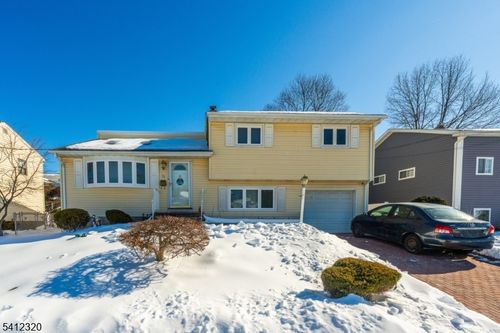 78 Roosevelt Ave, Colonia, NJ, 07067-2235 | Card Image