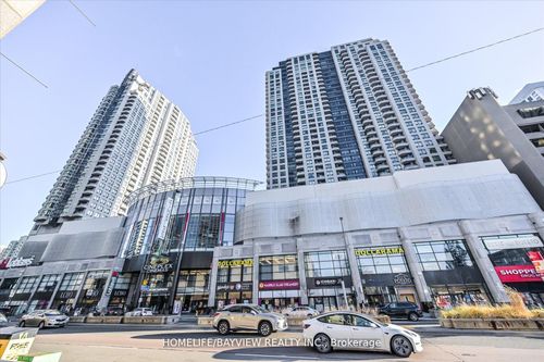 718-8 Hillcrest Ave, North York, ON, M2N6Y6 | Card Image