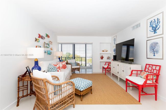 APT-5B - 77 Crandon Blvd, Condo with 1 bedrooms, 2 bathrooms and null parking in Key Biscayne FL | Image 10