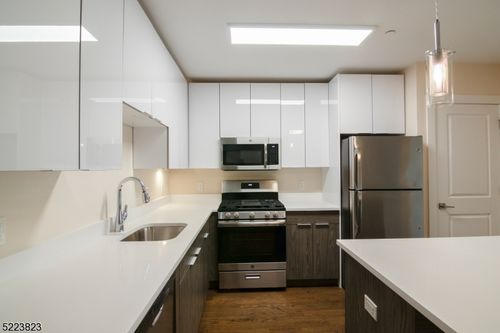 apt-104-479 Valley St, Maplewood, NJ, 07040-1453 | Card Image