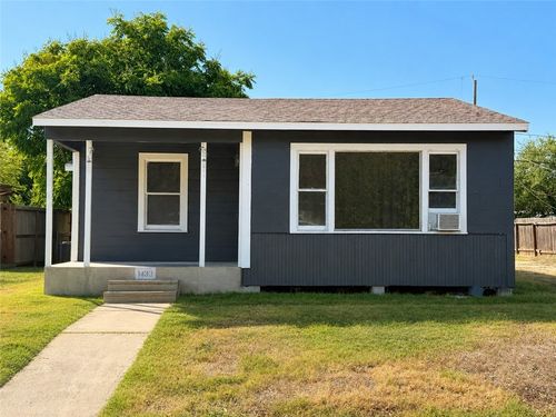 1433 Cambridge Dr, Corpus Christi, TX, 78415-4822 | Card Image