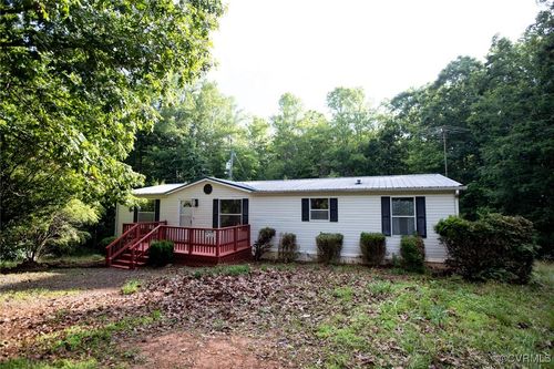 300 Mill Creek Rd, Meherrin, VA, 23954-3120 | Card Image