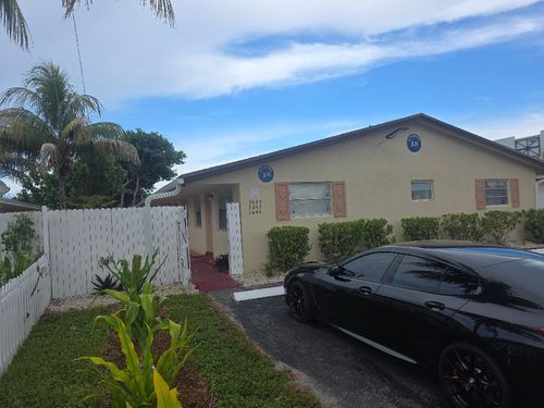2-3640 Ne 1st Ave, Oakland Park, FL, 33334-1220 | Card Image