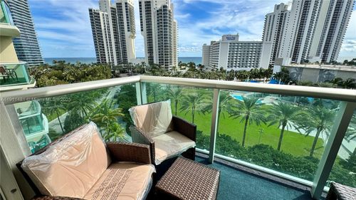 823-19370 Collins Ave, Sunny Isles Beach, FL, 33160-2249 | Card Image
