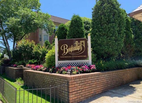 l-13 Robin Ln, Bayside, NY, 11360-1185 | Card Image