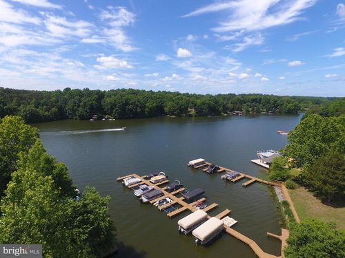 5501 Oak Ct, MINERAL, VA, 23117-5056 | Card Image