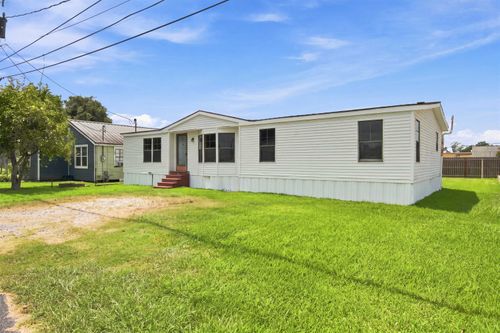 110 Blue Ln, Thibodaux, LA, 70301-2120 | Card Image