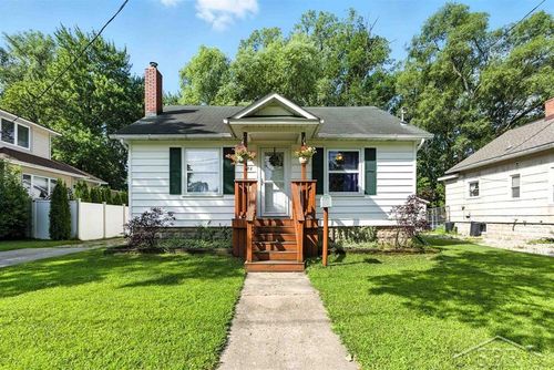 122 E Collins St, Midland, MI, 48640-5437 | Card Image