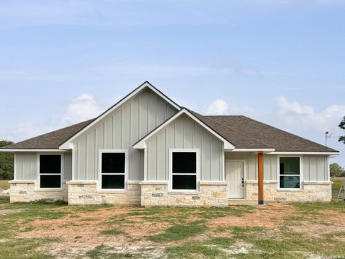 189 Campbell Dr, Canyon Lake, TX, 78133-6412 | Card Image