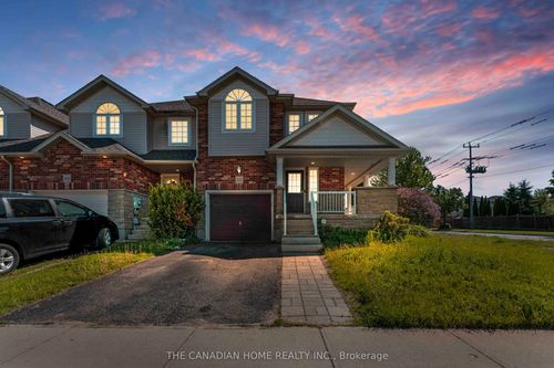 500 Robert Ferrie Dr, Kitchener, ON, N2P2T7 | Card Image