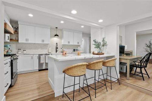 2154 Lees, Long Beach, CA, 90815 | Card Image