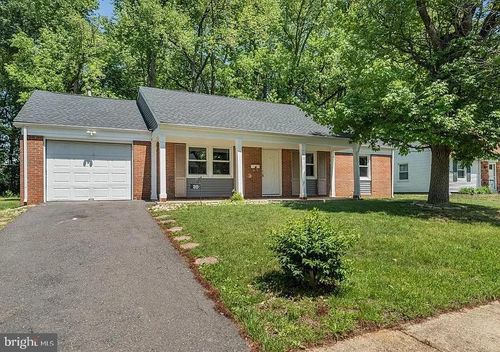20 Executive Ln, WILLINGBORO, NJ, 08046-2432 | Card Image