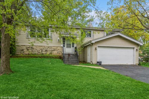 101 Springhill Dr, Bolingbrook, IL, 60440-2758 | Card Image