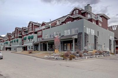 205 - 1151 Sidney St, Condo with 2 bedrooms, 2 bathrooms and 1 parking in Canmore AB | Image 1