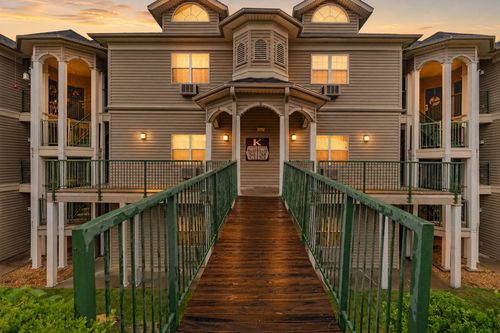 4-835 Fairview St, Branson, MO, 65616-8419 | Card Image
