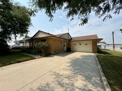 {{alt}} | Card Image