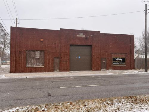 1915 S Clinton St, Fort Wayne, IN, 46803-2316 | Card Image