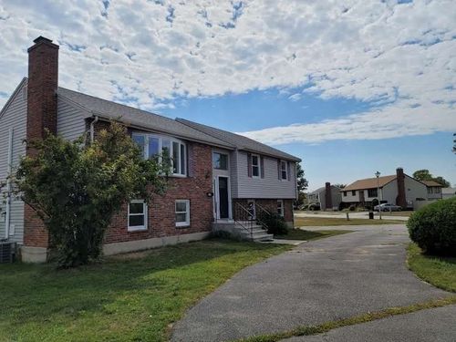 23 Sussex St, Saugus, MA, 01906-2864 | Card Image