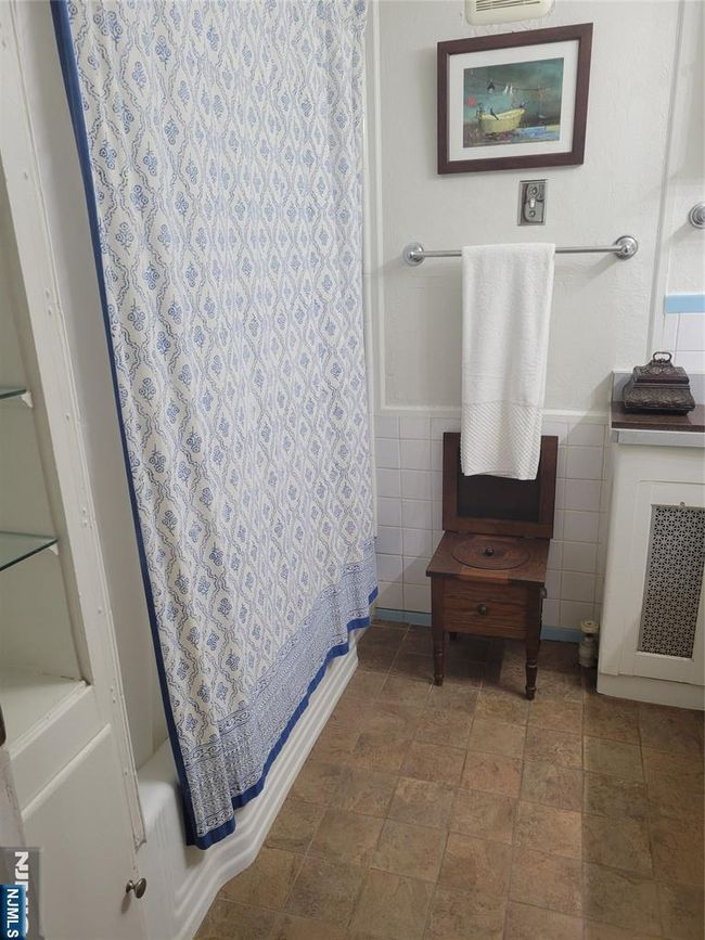 41 N Franklin Tpke, Condo with 2 bedrooms, 1 bathrooms and null parking in Ramsey NJ | Image 16